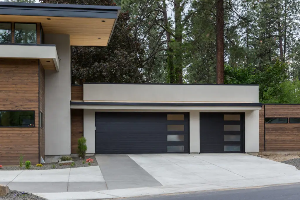 Master Garage Door Repair Technicians in Long Beach, CA